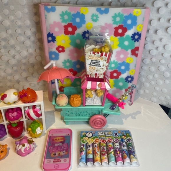 Num Noms 🎨🖌️🖼️ & Art Cart bundle - Picture 10 of 12
